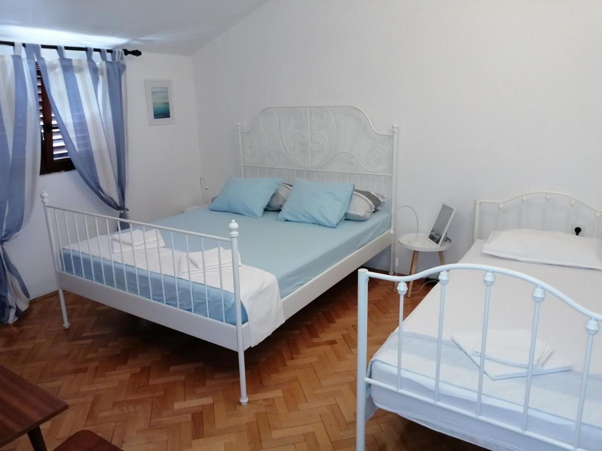 Apartments Stjepic Sukošan 外观 照片